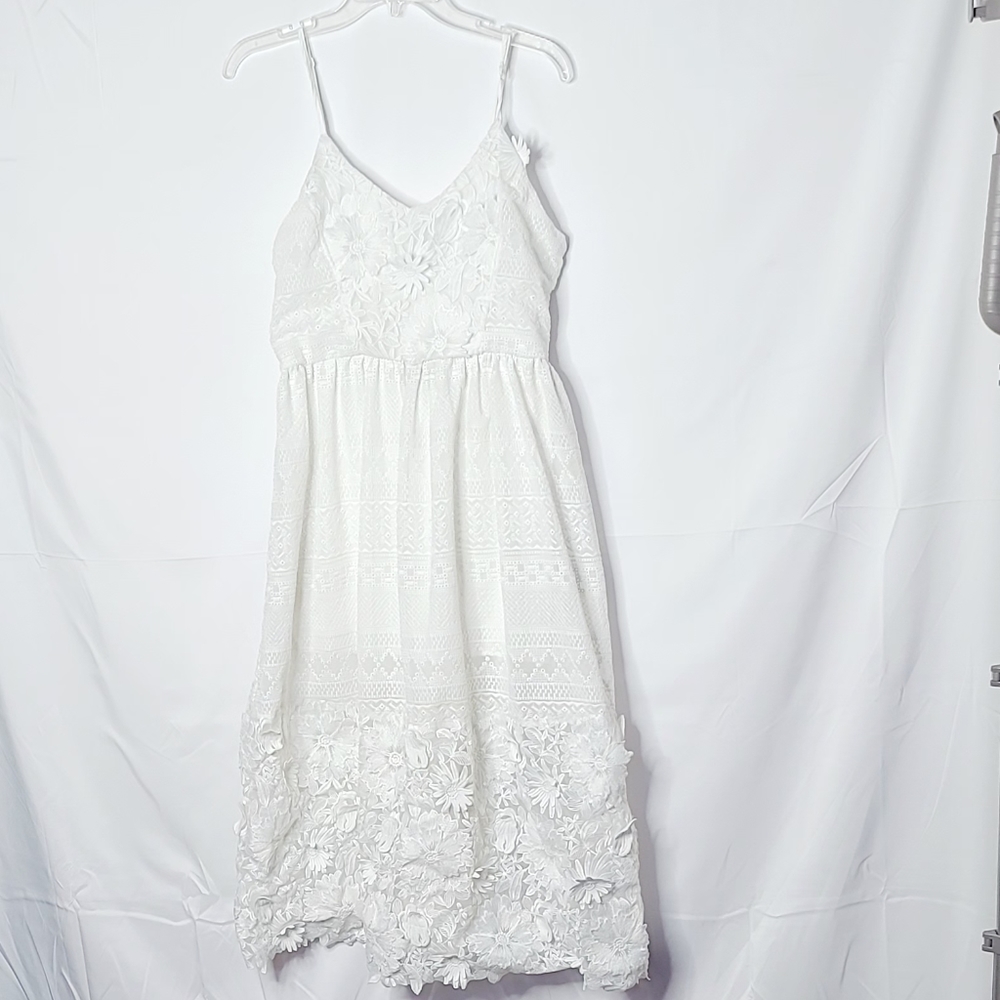 Strut & Bolt 3D floral lace embellished dress sz L